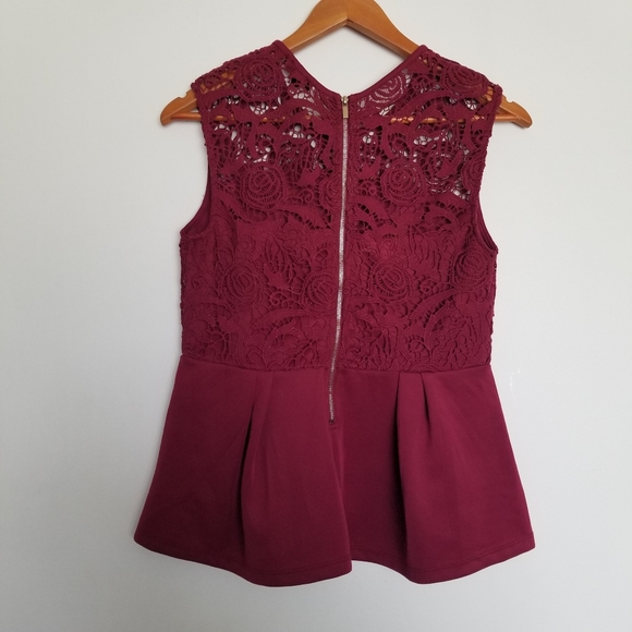 Dynamite Lace Top - Picture 2 of 4